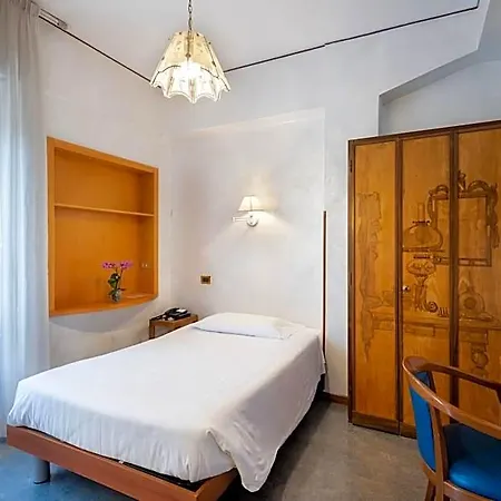 Hotel Santa Prisca 2*